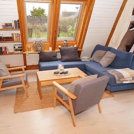 Zeltdachhaus Fuer Ganze Familie Casa vacanze